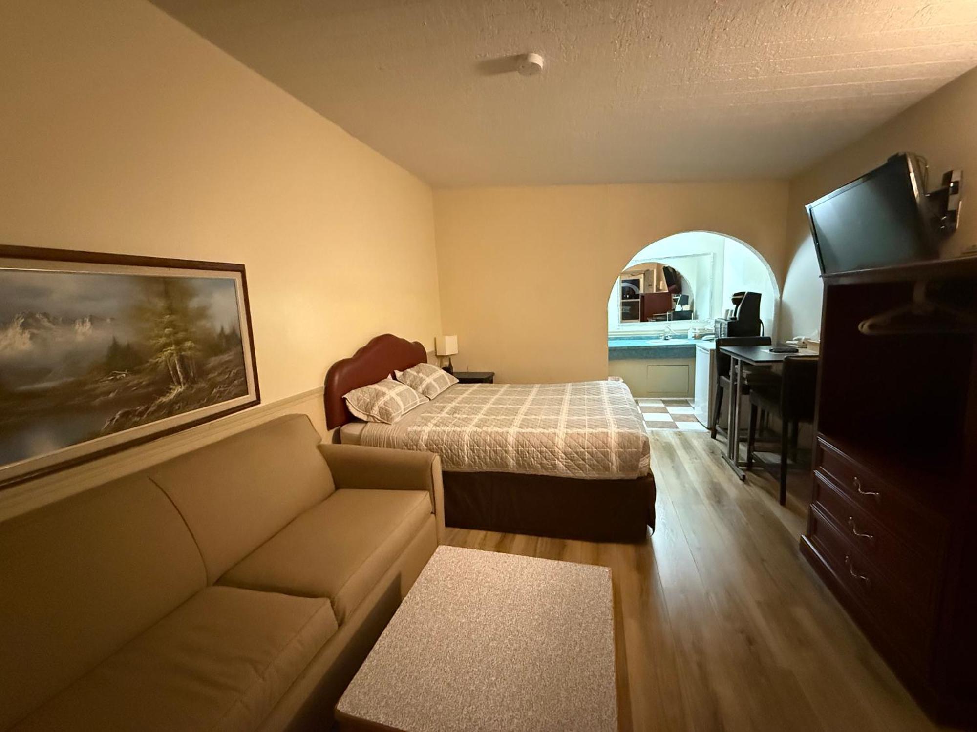 Centre Suite Inns Motel Bonnyville Eksteriør billede