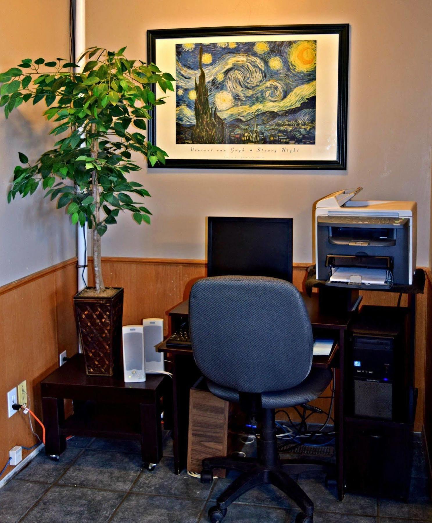 Centre Suite Inns Motel Bonnyville Eksteriør billede